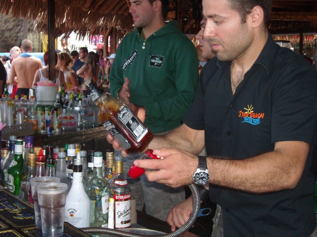 i/Kranj/Absolvent08/02-StarBeach/absolvent 1302.jpg